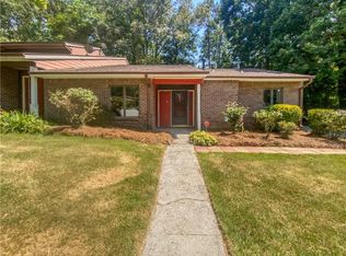 5525 Circlestone Ln, Stone Mountain, GA 30088