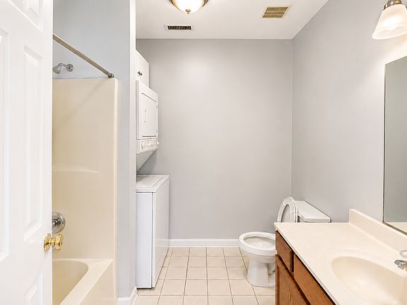 2nd image of 250 W Main St #7