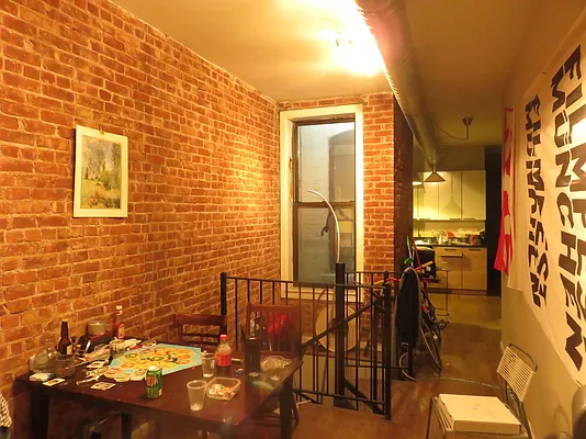 Rented by Regal Management | media 16