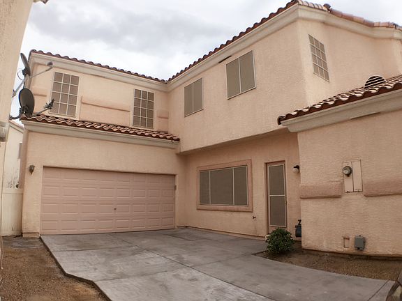 Double garage w/drive way