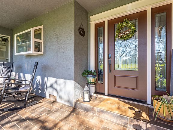 3rd image of 8567 Winona Way