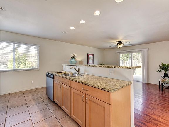 5th image of 3982 Northpark Pl