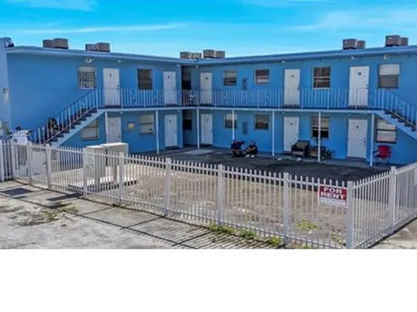 1190 NW 67th St, Miami, FL 33150