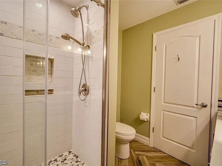 8831 Banyan Cove Cir — Photo 25