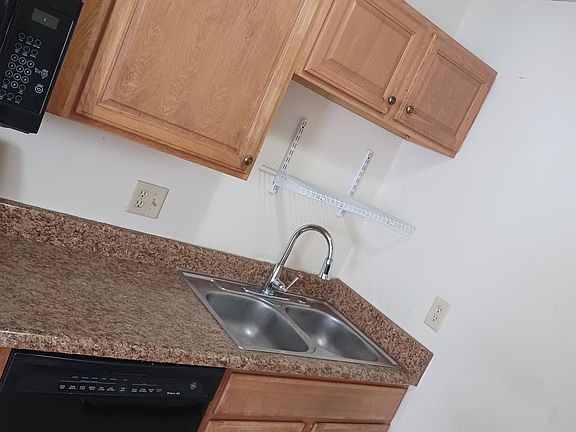 2nd image of 1543 Darren Cir