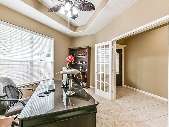 5th image of 17 Oakmont Ct