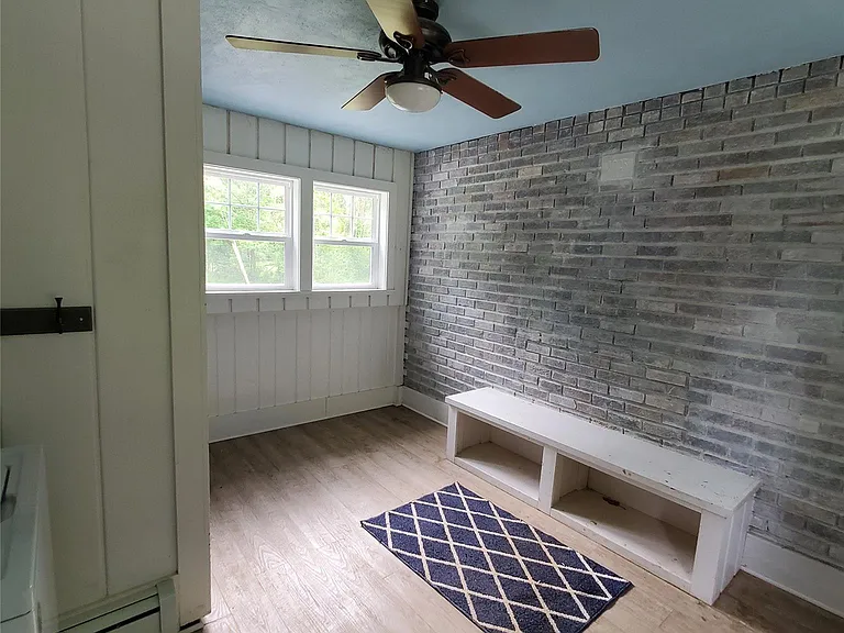 249 W Buell Rd E — Photo 5