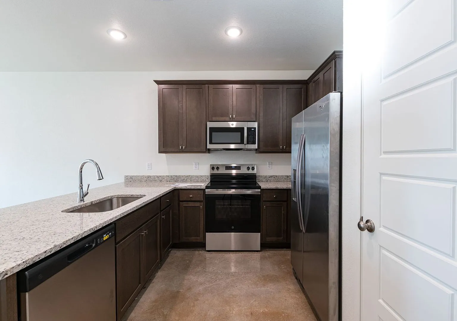 1149 Lindsey Drive (A/B) — Photo 4