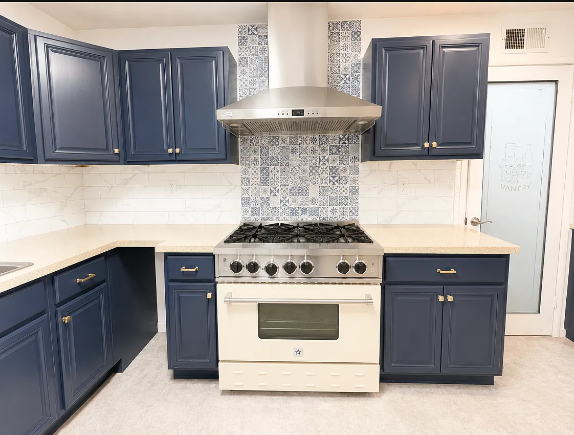 3 bed, 1174 sqft, $3,100 — Photo 2