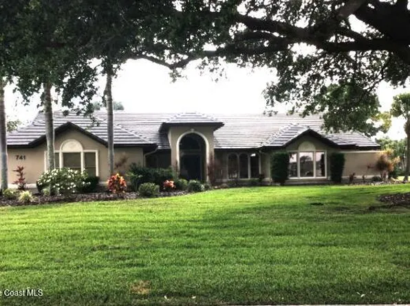 741 Oak Park Dr, Melbourne, FL 32940