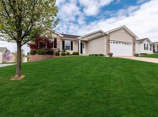 4746 Providence Woods Cir, Wentzville, MO 63385