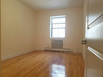 Rented by DYNAMIC REALTY OF NEW YORK CORP