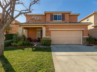19936 Sassoon Pl, Santa Clarita, CA 91350