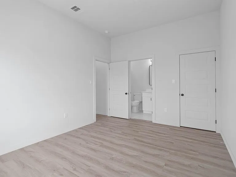 9725 Kerr St #B — Photo 26