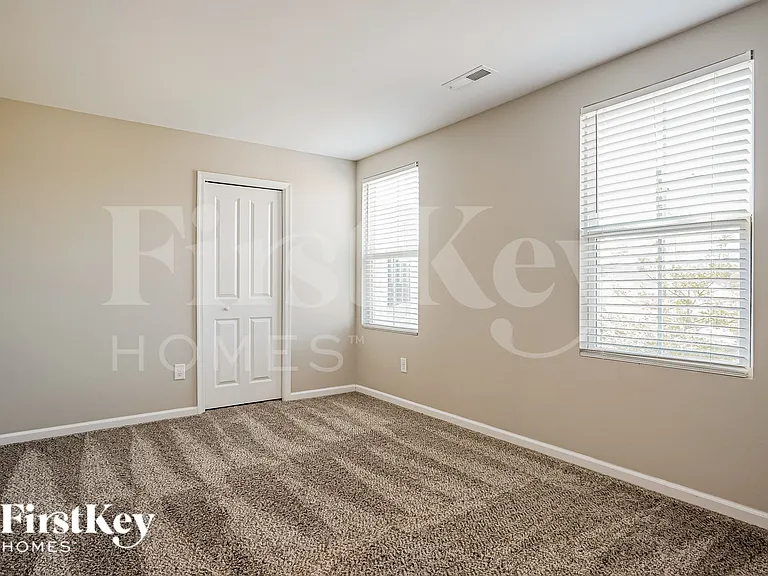 14 Windchime Ct — Photo 16