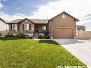 5890 S 4550 W, Hooper, UT 84315