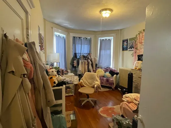 161 Kelton St, Allston, MA 02134