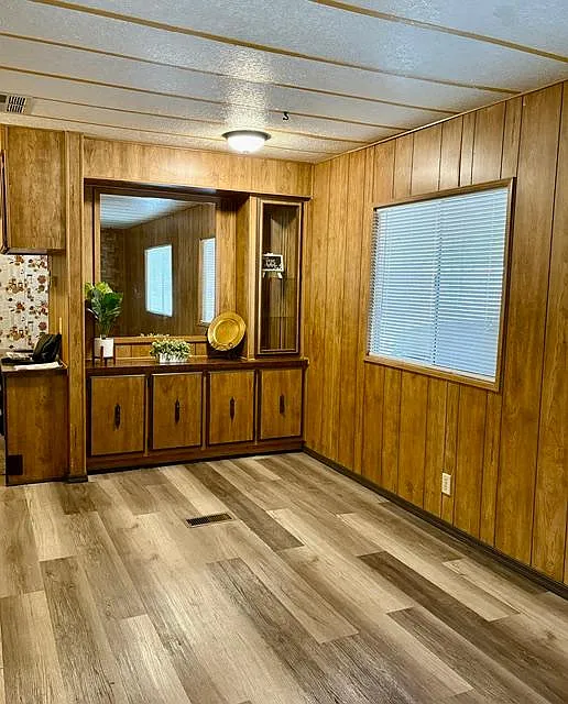 2 bed, 980 sqft, $1,400 — Photo 3