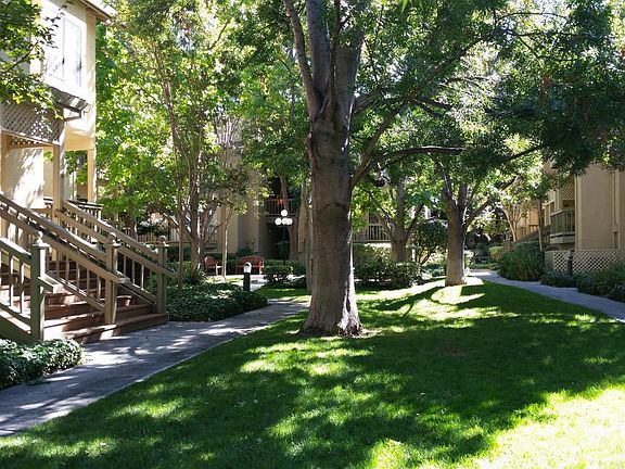 2nd image of 1902 Miraplaza Ct APT 26