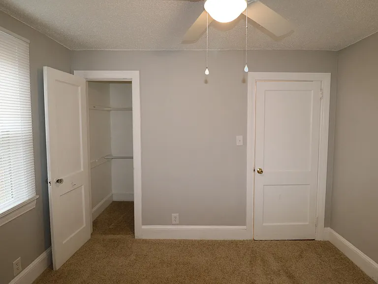 130 Court St — Photo 13