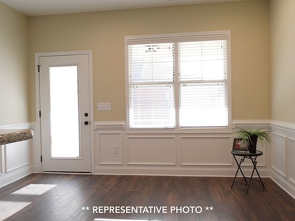 5th image of 202 Kings Way
