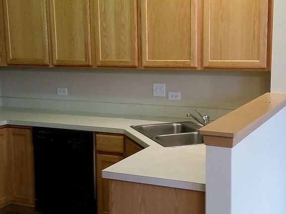 5th image of 1481 Cambria Dr Unit 4