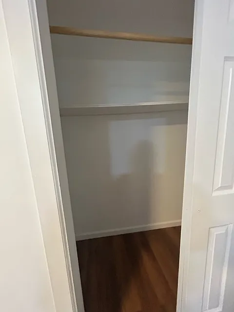 2 bed, 450 sqft, $2,250 — Photo 4