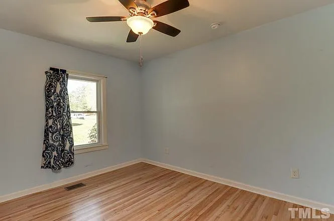 3409 Tryon Rd — Photo 10