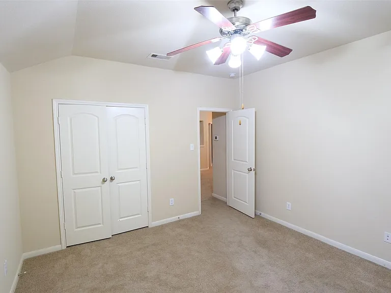 26427 Longview Creek Dr — Photo 31