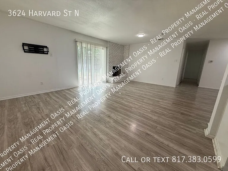 3624 Harvard St N — Photo 5