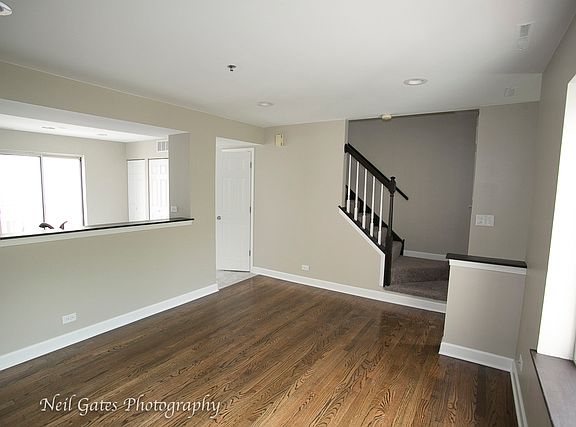 5th image of 308 Peachtree Ct #0