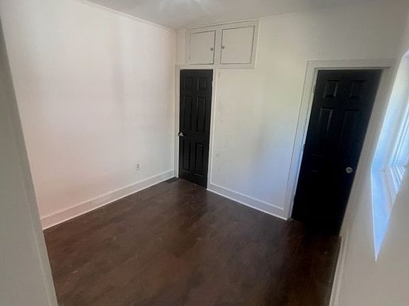 5th image of 523 E End Ave #1