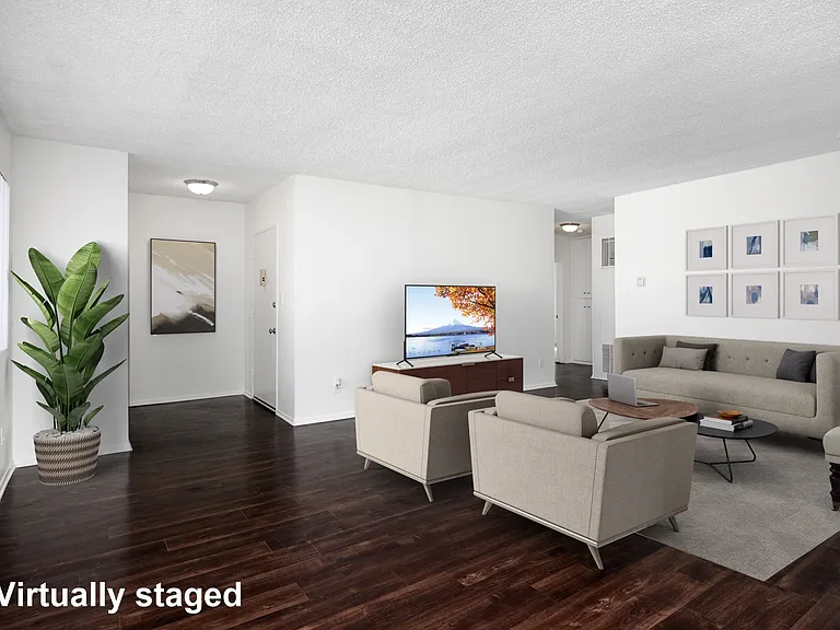 Prospect Plaza Apartments — Photo 9