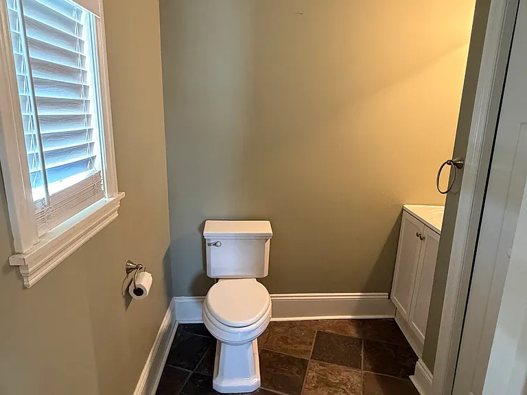 817 Pine Grove Ave #1 — Photo 5