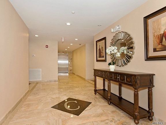 4th image of 200 Carney St APT 301