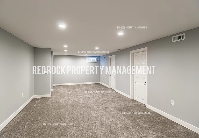 15313 E Broadway Ave — Photo 11