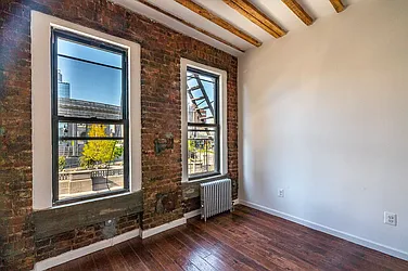 Rented by Triumph Property Group