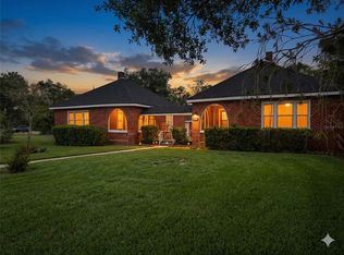 425 E Sessoms Ave, Lake Wales, FL 33853