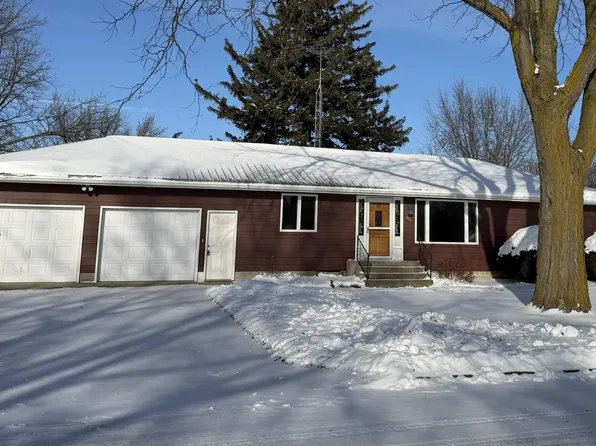 202 W 8th St, Winthrop, MN 55396