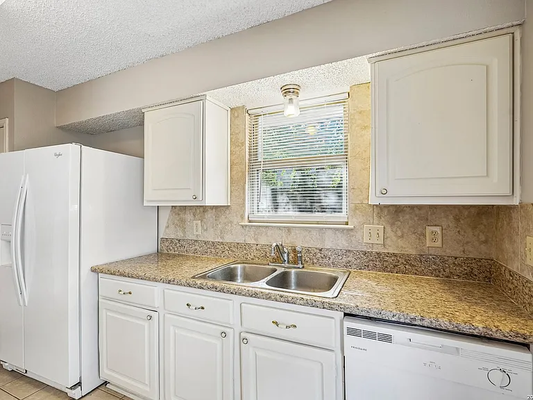 3806 Candlecrown Ct — Photo 16