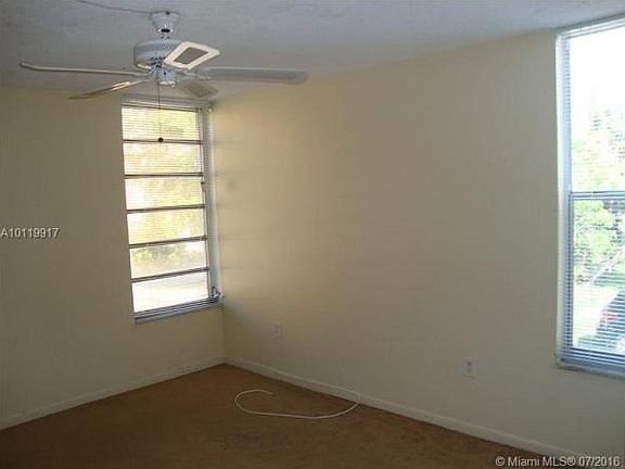 4th image of 706 NW 87th Ave APT 213
