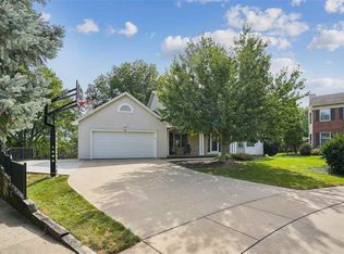 74 Rita Lyn Ct, Iowa City, IA 52245