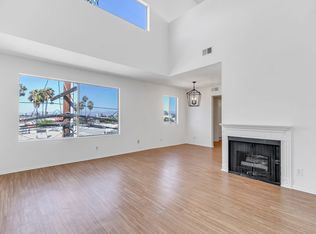 14455 Dickens St, Sherman Oaks, CA 91423