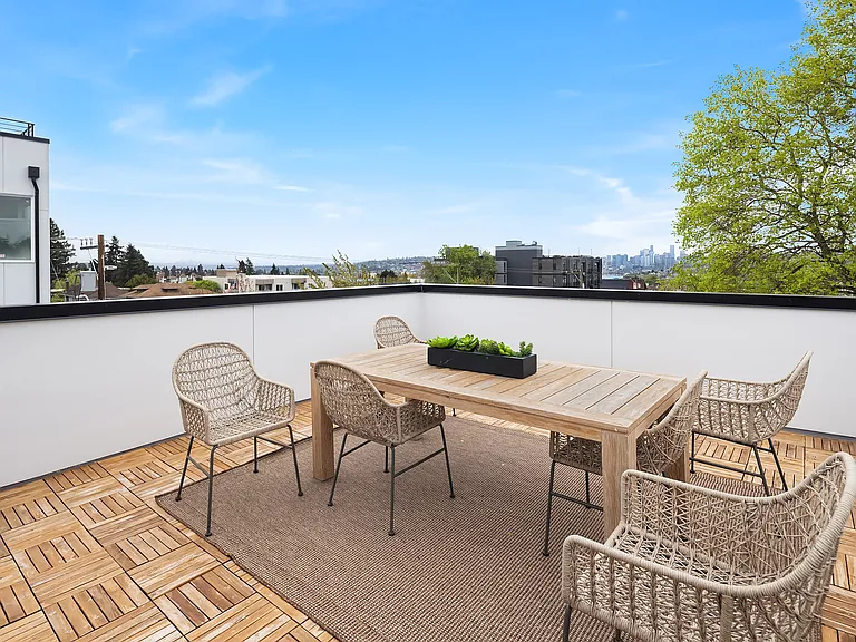 4425 Fremont Ave N #B — Photo 18