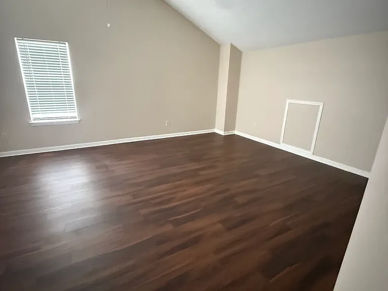 7519 Sugarcreek Dr — Photo 1