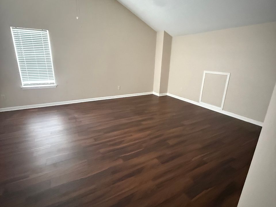 1st image of 7519 Sugarcreek Dr
