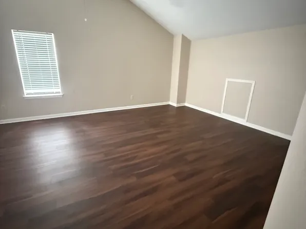 7519 Sugarcreek Dr, Riverdale, GA 30296
