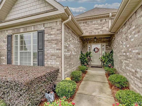2nd image of 6328 Bryant Cir