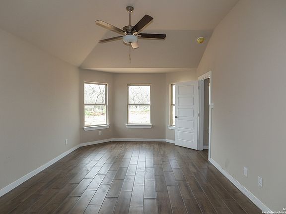 5th image of 117 Cheyenne Drive