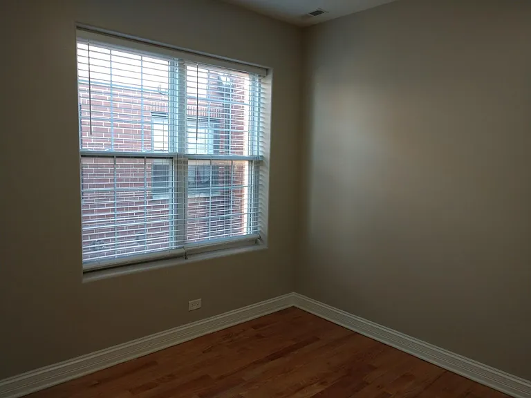 537 E 43rd St #3E — Photo 13